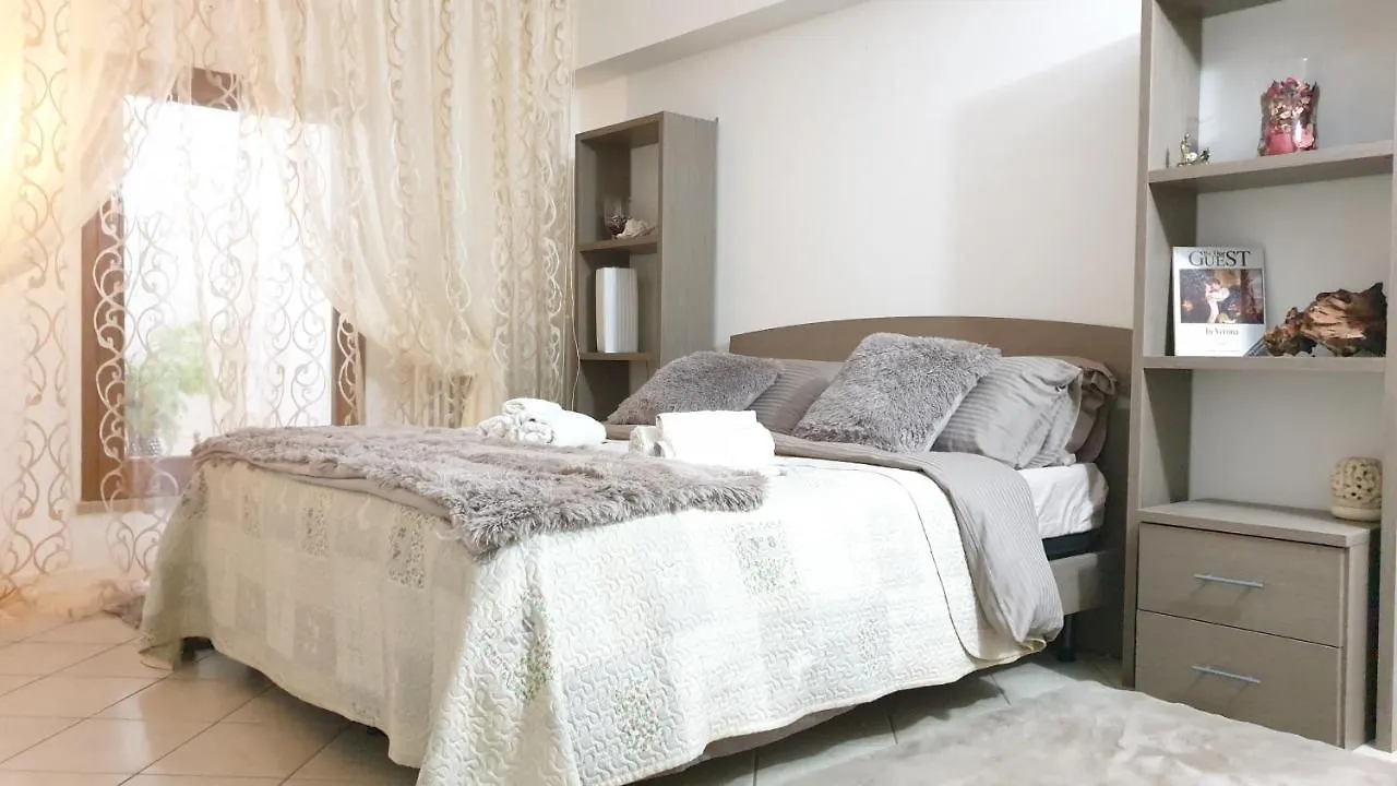 Apartmán La Tortuga Torri Del Benaco 0*,  Itálie