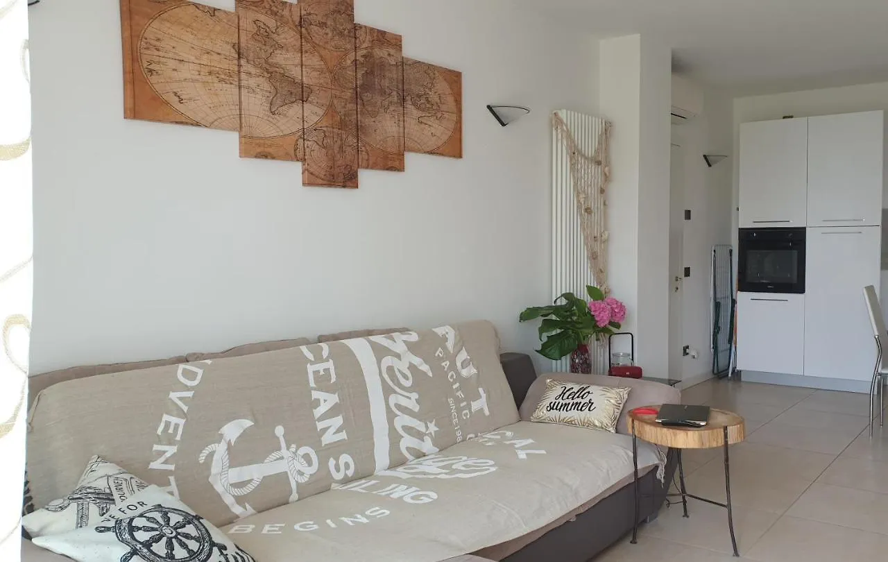 Apartmán La Tortuga Torri Del Benaco 0*,